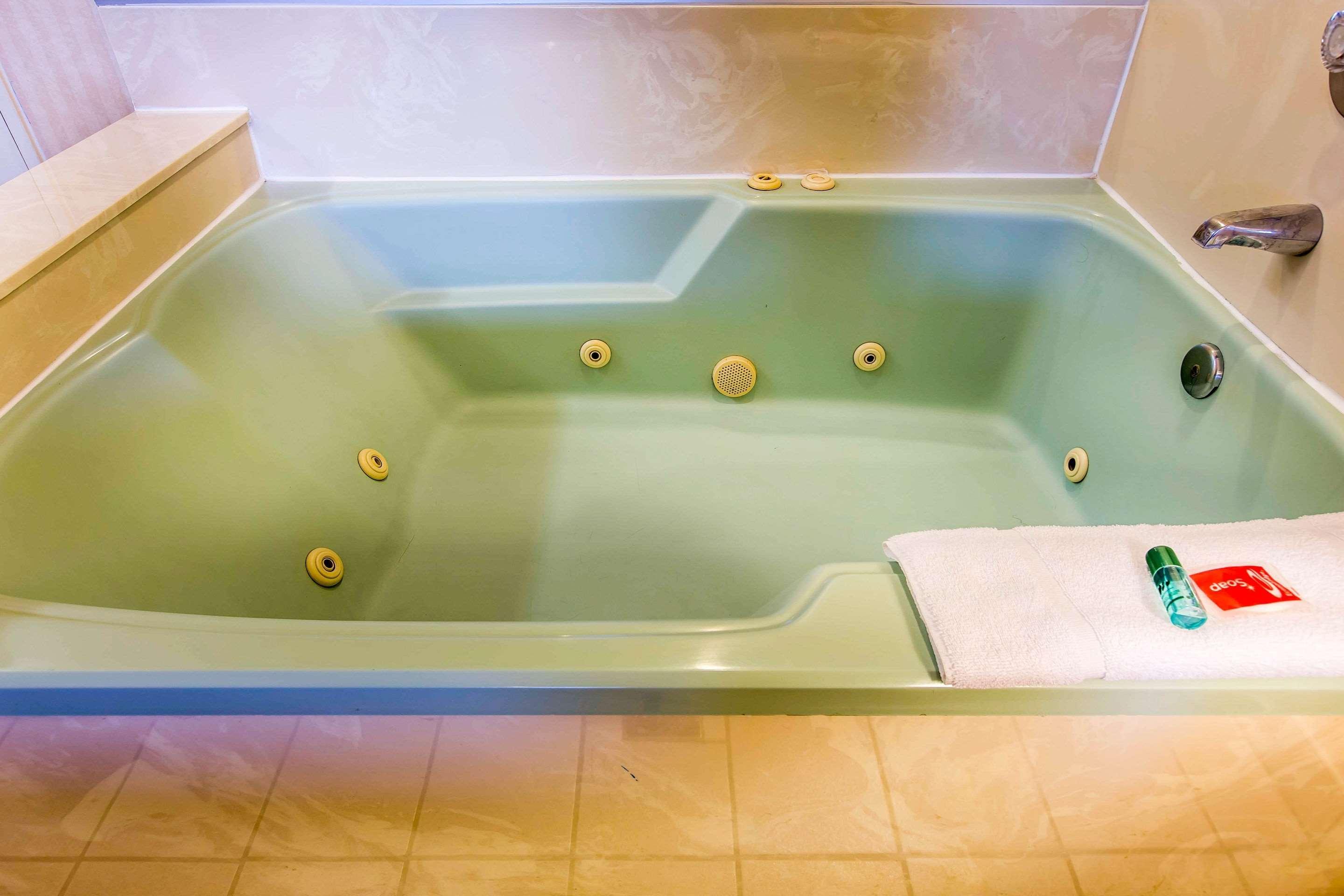 Econo Lodge Inn & Suites Riverside - Corona Dış mekan fotoğraf