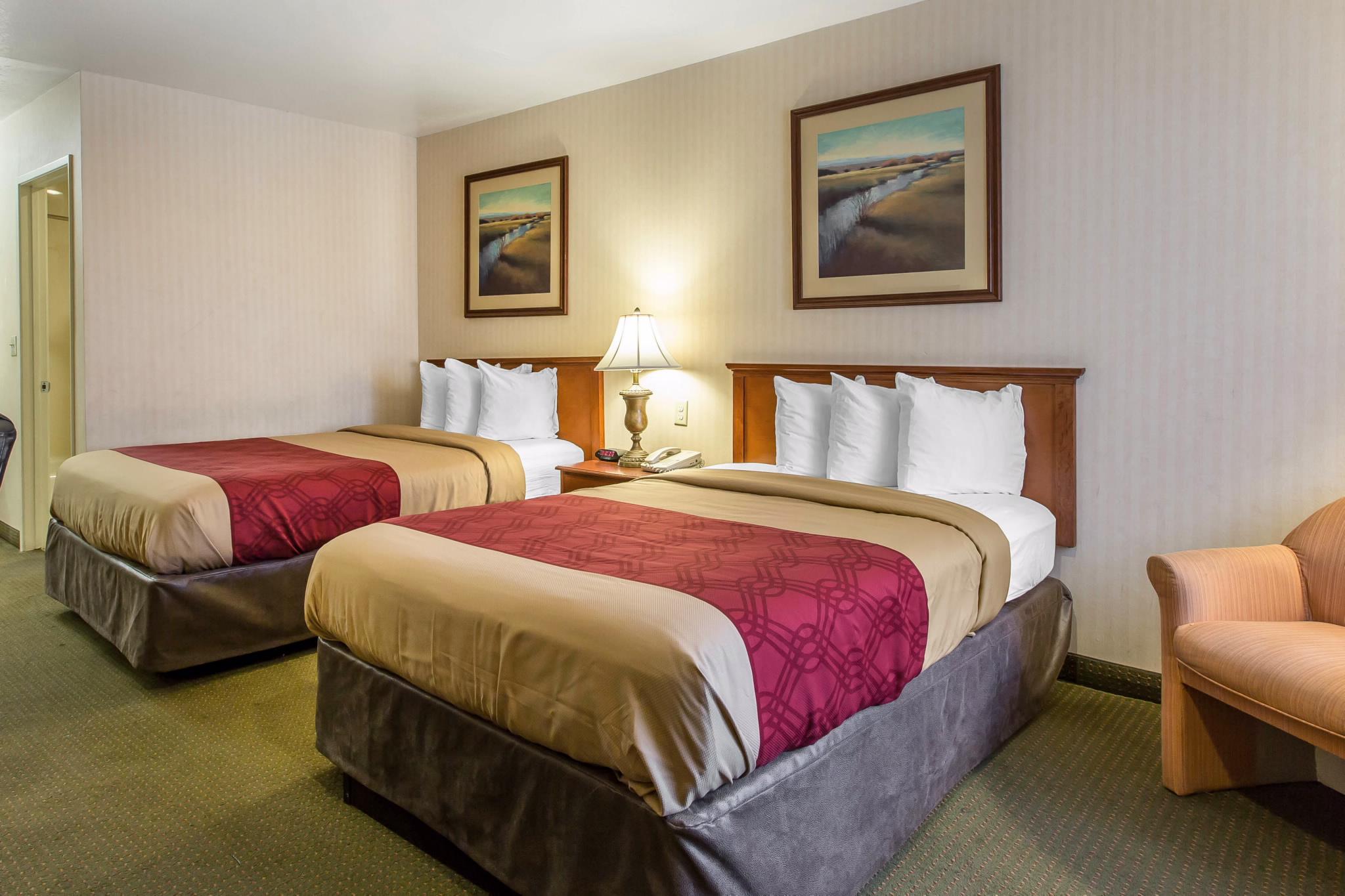 Econo Lodge Inn & Suites Riverside - Corona Dış mekan fotoğraf