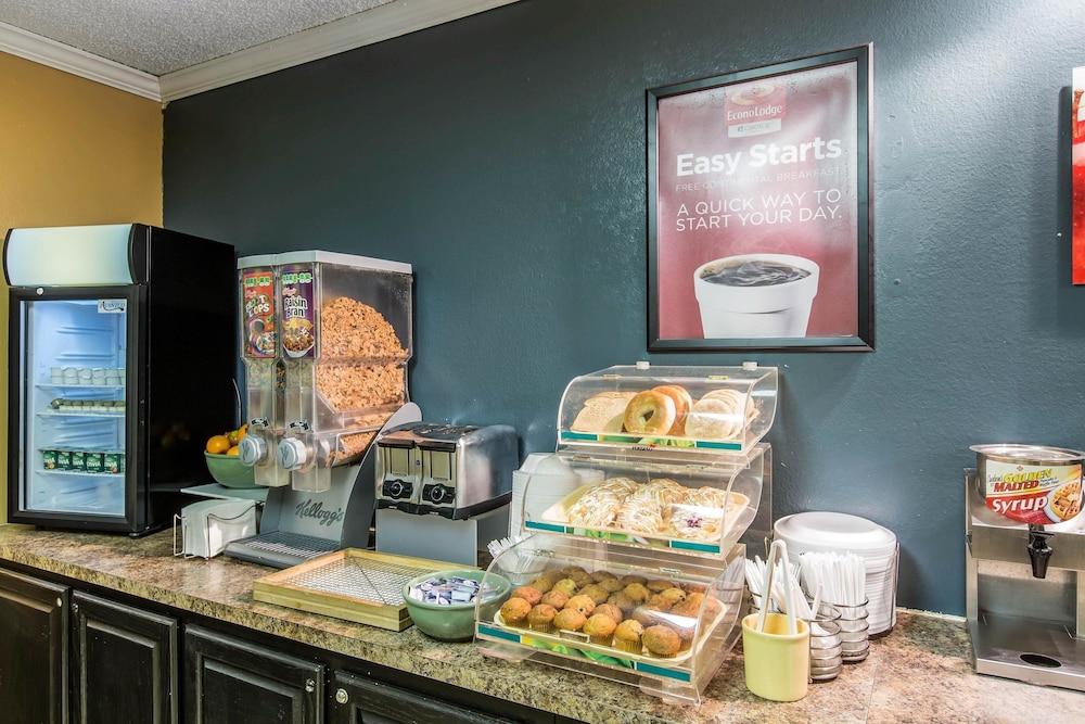Econo Lodge Inn & Suites Riverside - Corona Dış mekan fotoğraf